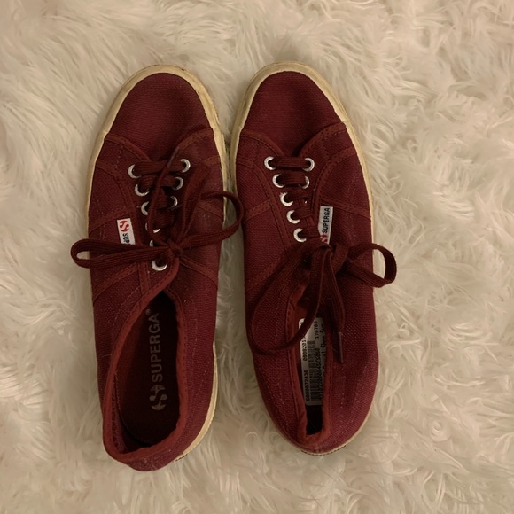 burgundy supergas